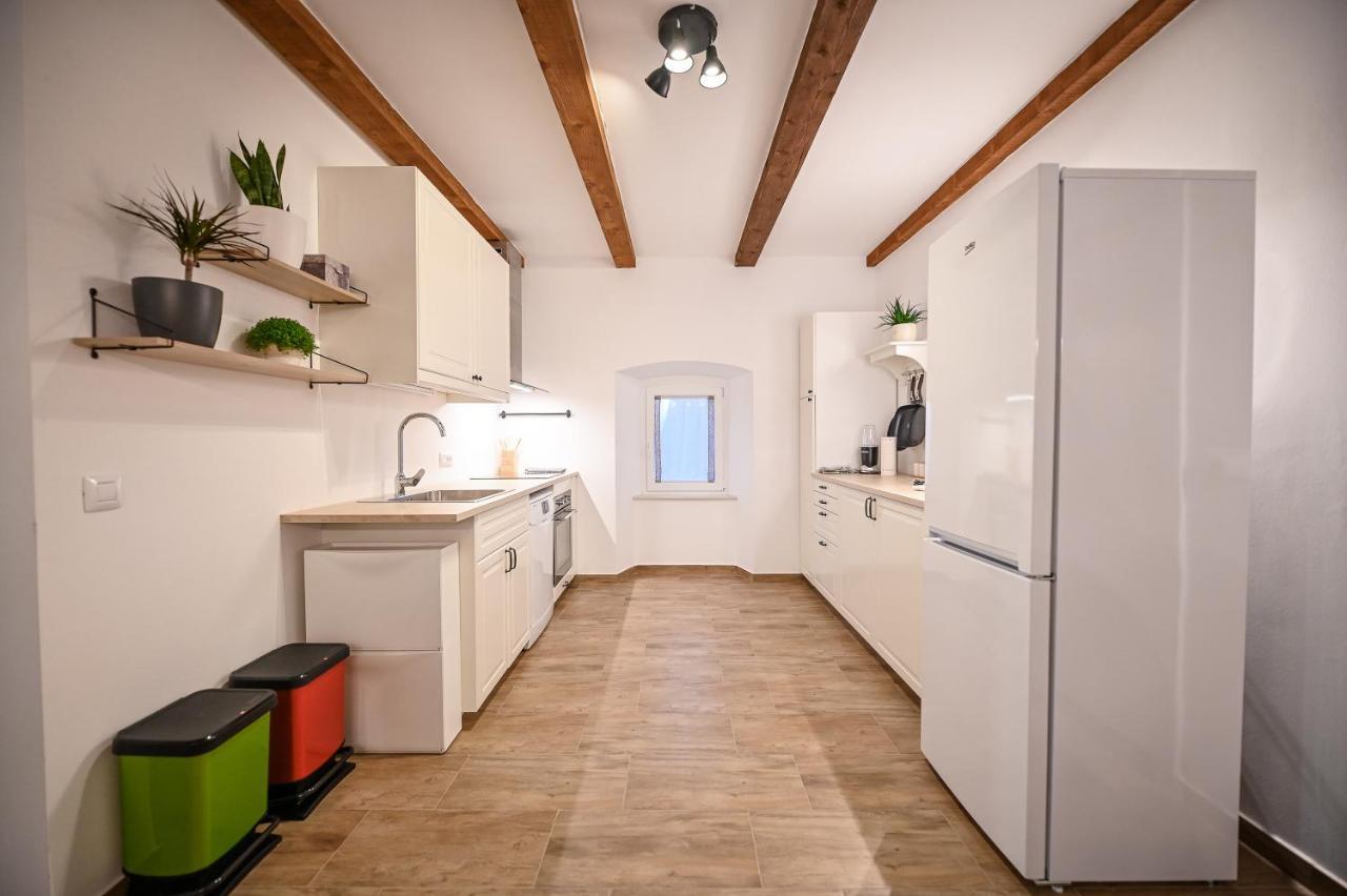 Villa Burra Hreljin Экстерьер фото